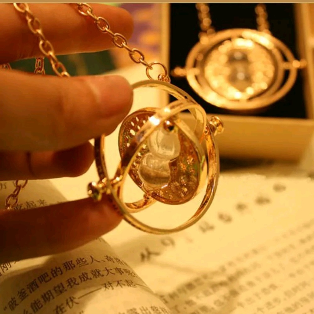 **Last One**Harry Potter Time Turner Necklace - Picture 5 of 5